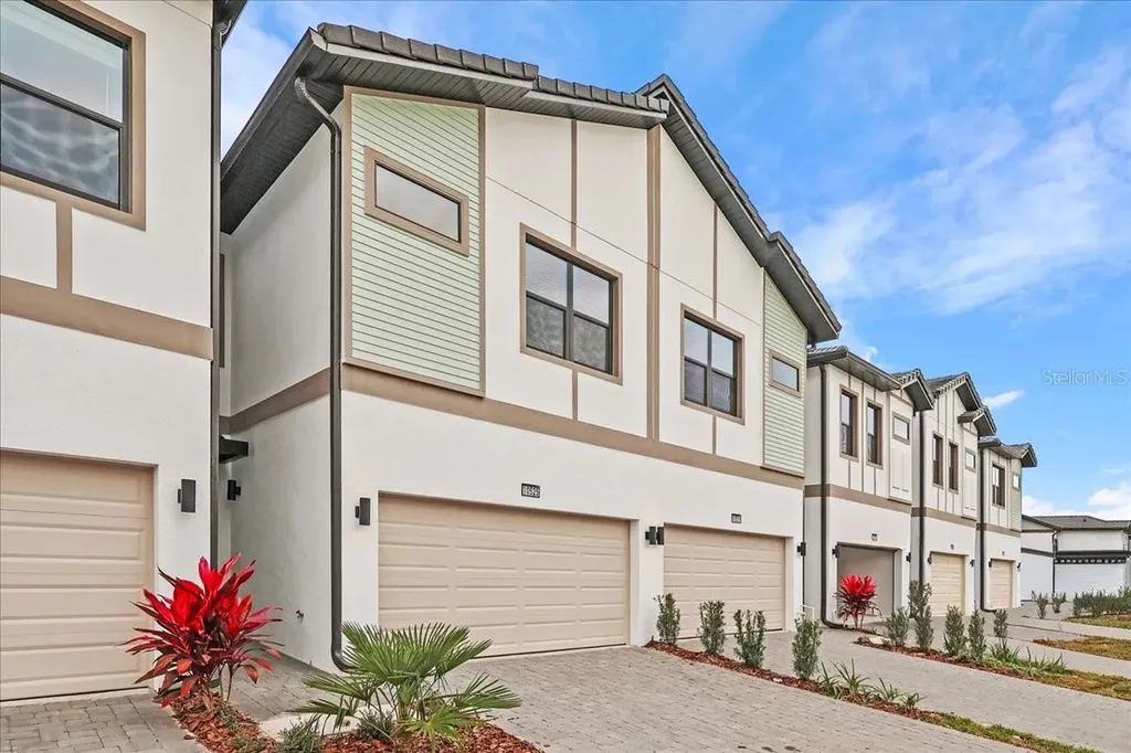 10525 Ebb Tide Lane Orlando FL 32821