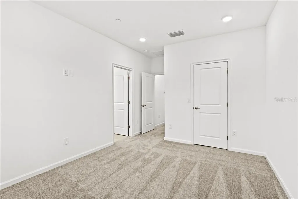 10525 Ebb Tide Lane Orlando FL 32821