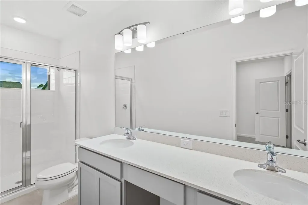 10525 Ebb Tide Lane Orlando FL 32821