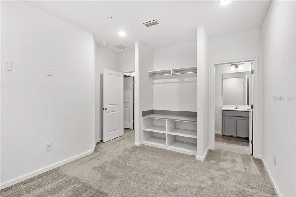 10525 Ebb Tide Lane Orlando FL 32821