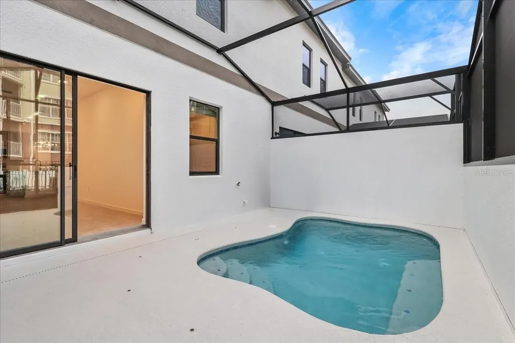 10525 Ebb Tide Lane Orlando FL 32821