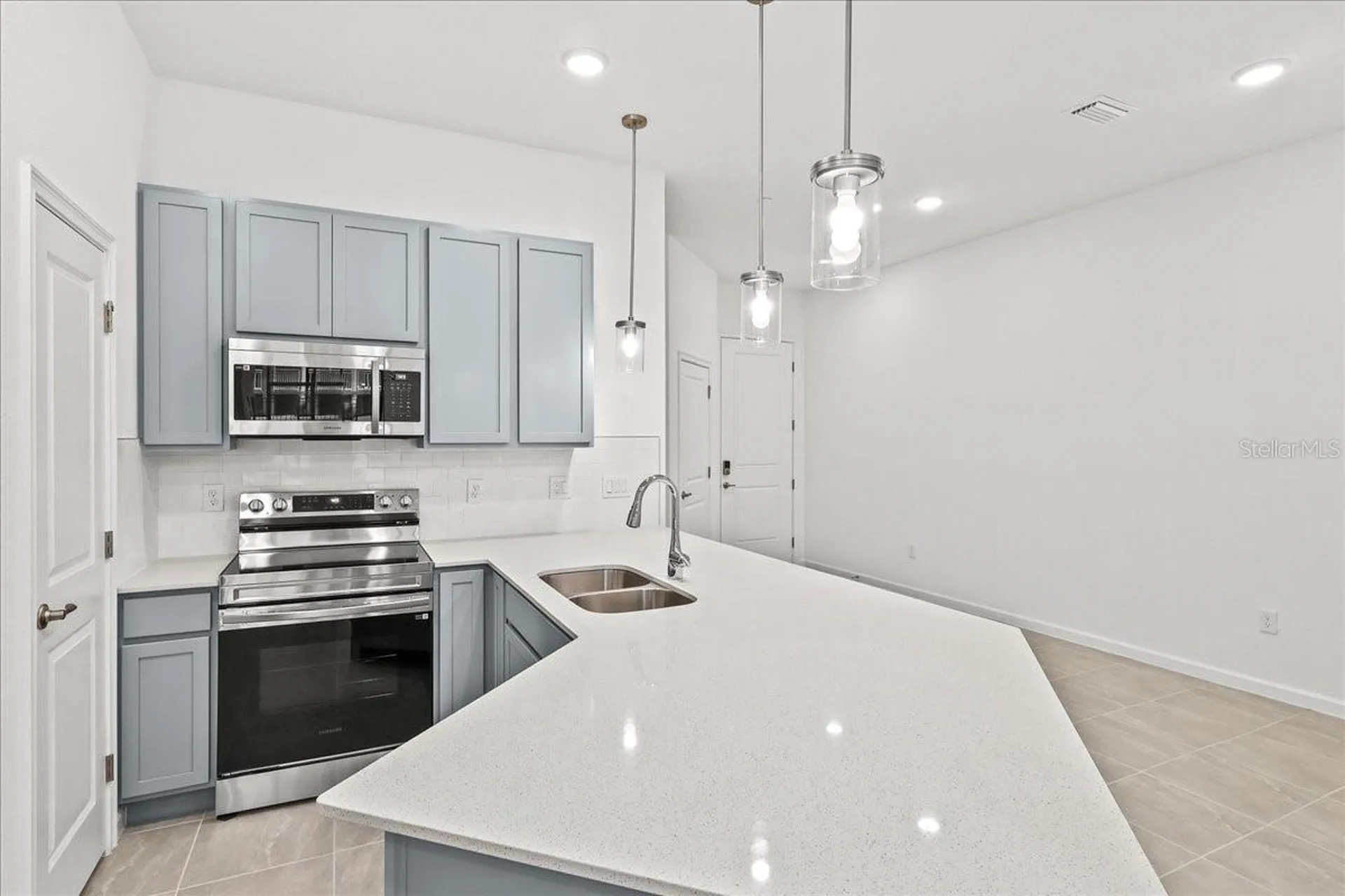 10525 Ebb Tide Lane Orlando FL 32821