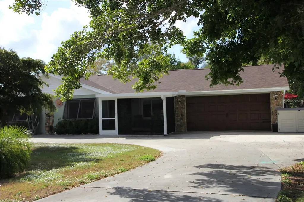 624 Showalter Avenue Punta Gorda FL 33950