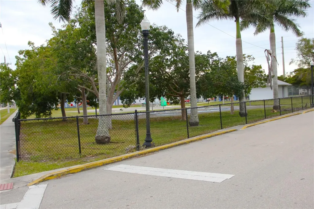 624 Showalter Avenue Punta Gorda FL 33950