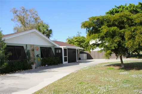 624 Showalter Avenue Punta Gorda FL 33950
