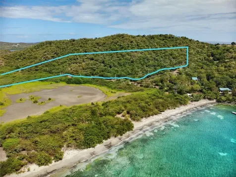 2 & 4 Punta Del Viento Culebra PR 00775