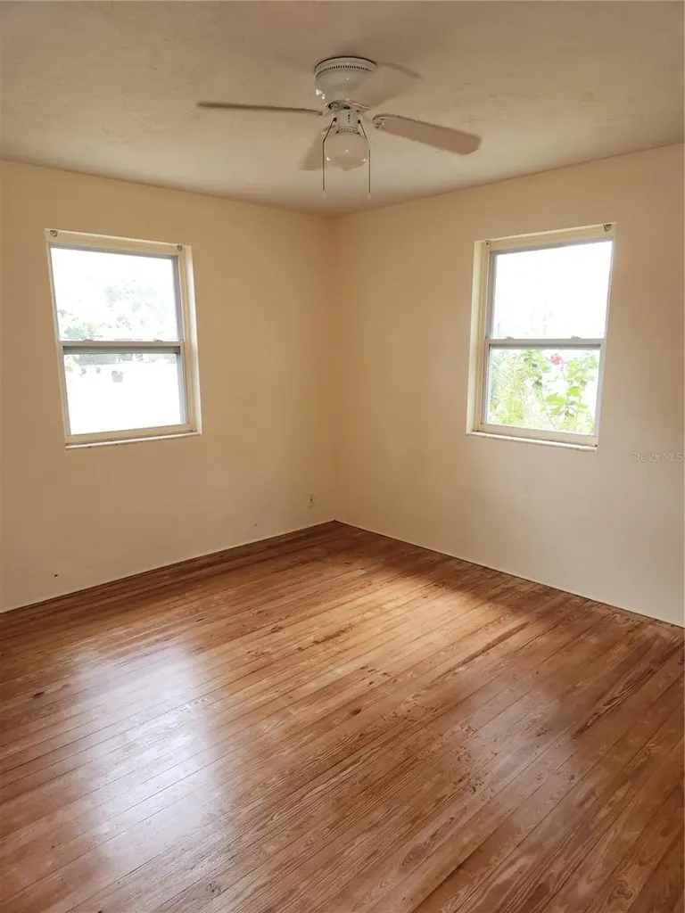 486 Oak Street New Smyrna Beach FL 32168