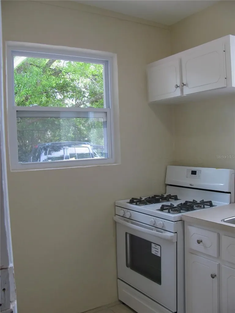 486 Oak Street New Smyrna Beach FL 32168