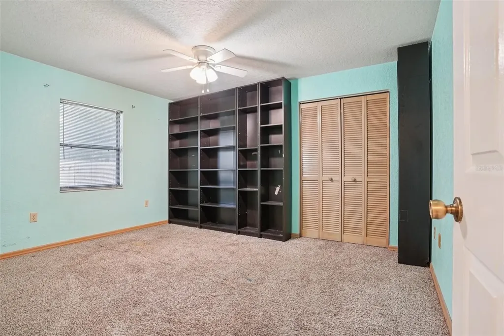 18628 SE 53rd Place Ocklawaha FL 32179