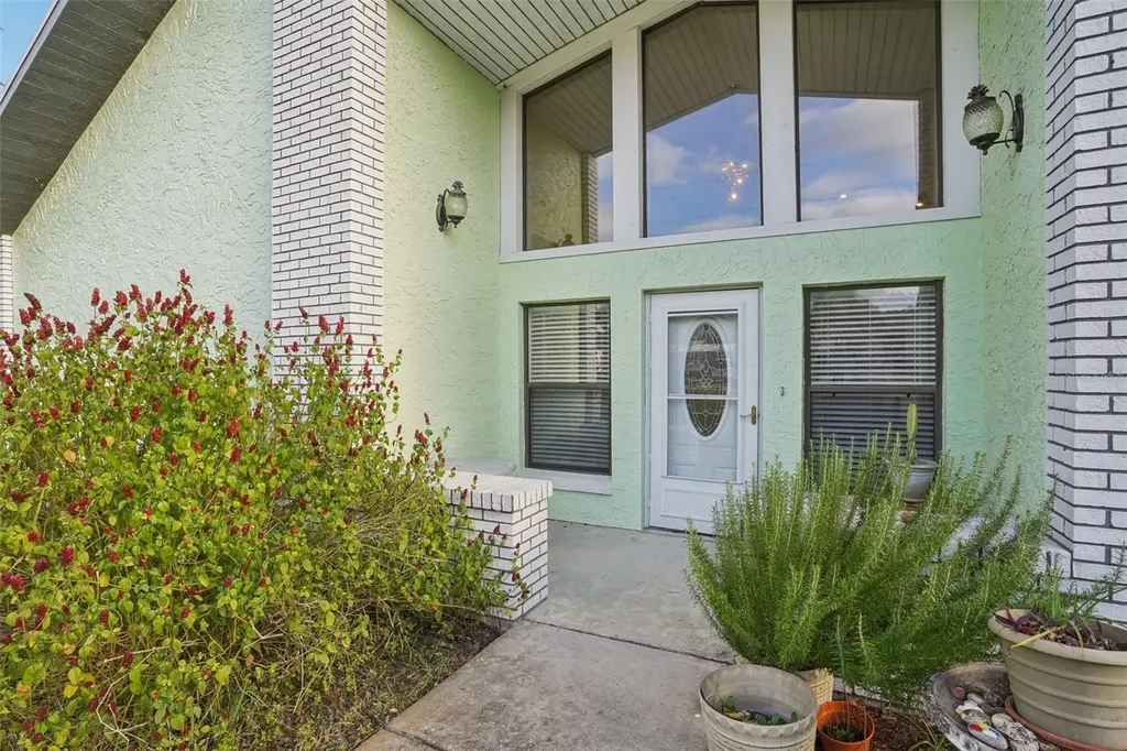 18628 SE 53rd Place Ocklawaha FL 32179