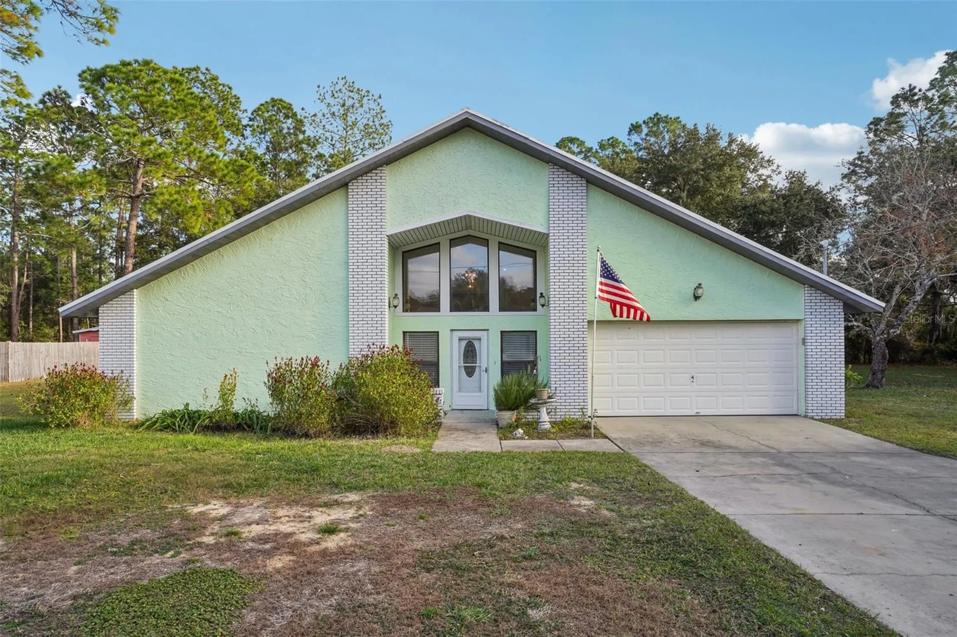 18628 SE 53rd Place Ocklawaha FL 32179