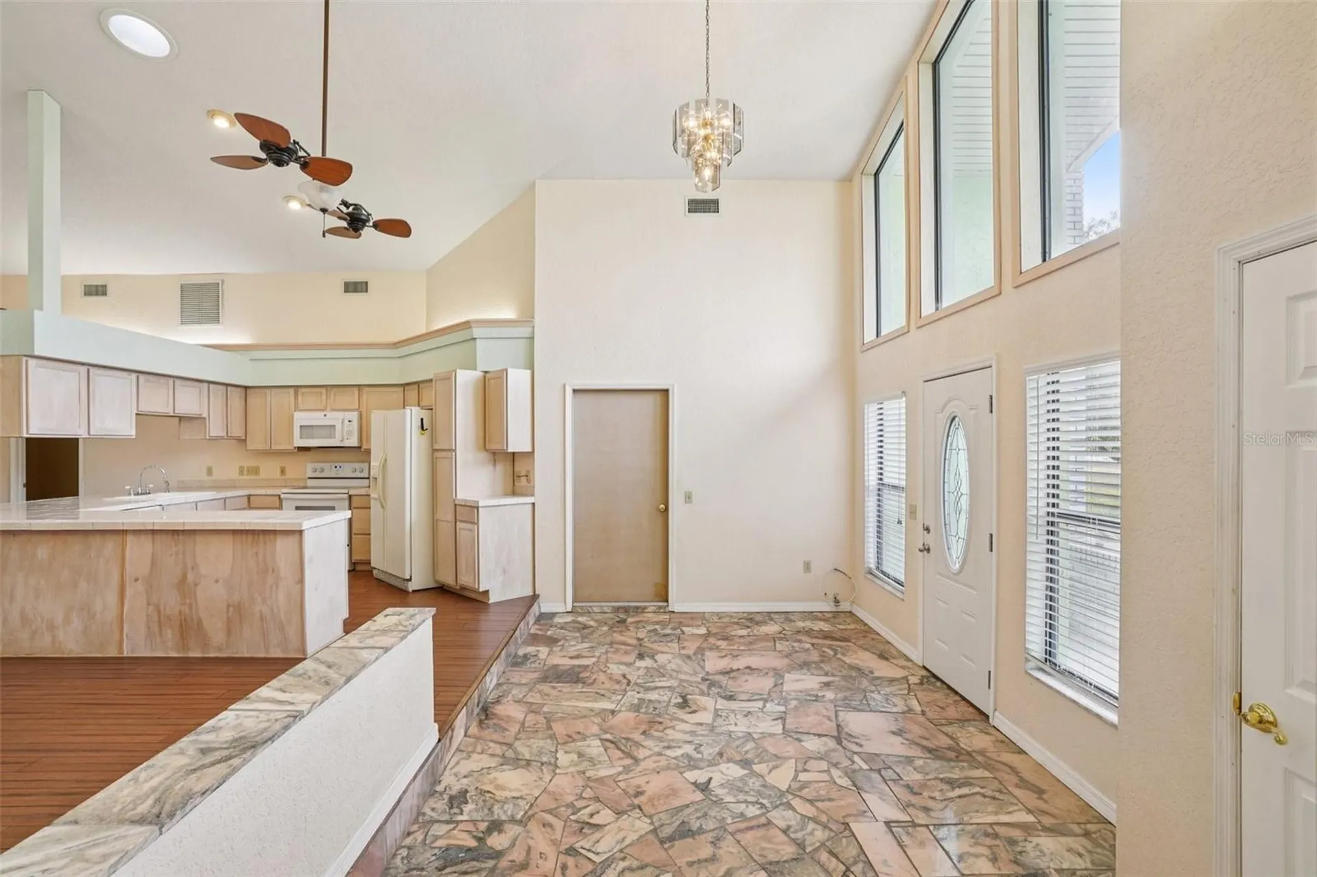 18628 SE 53rd Place Ocklawaha FL 32179