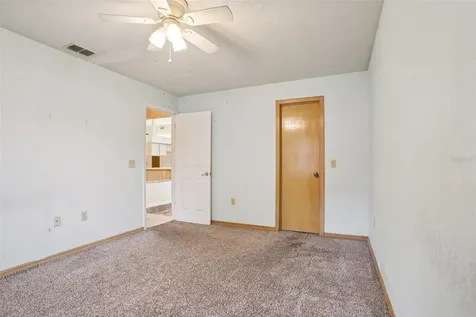 18628 SE 53rd Place Ocklawaha FL 32179