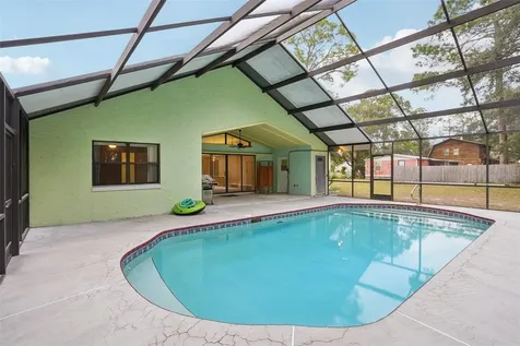 18628 SE 53rd Place Ocklawaha FL 32179