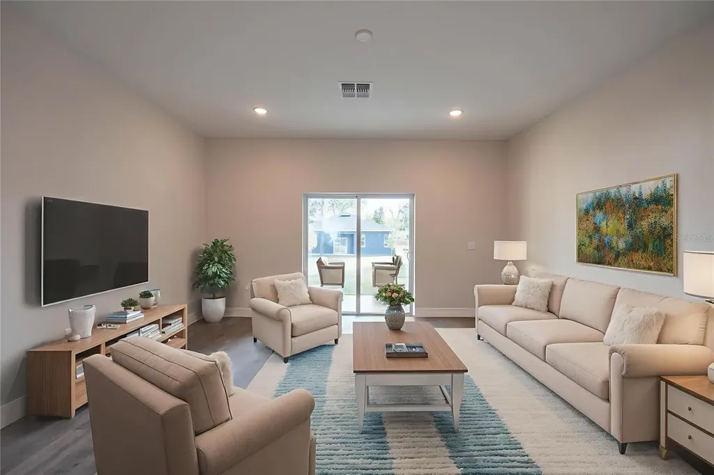 834 N Joanna Avenue Tavares FL 32778