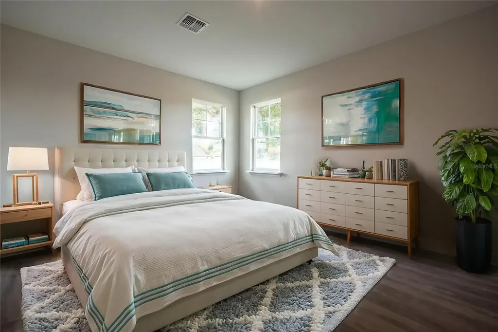 834 N Joanna Avenue Tavares FL 32778