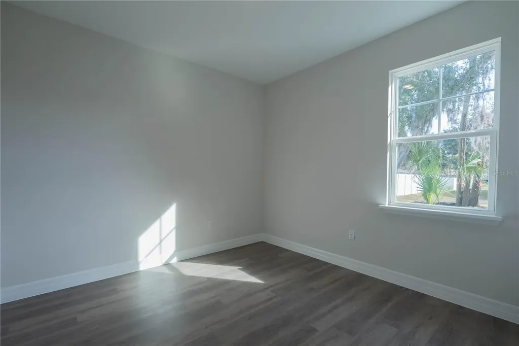 834 N Joanna Avenue Tavares FL 32778
