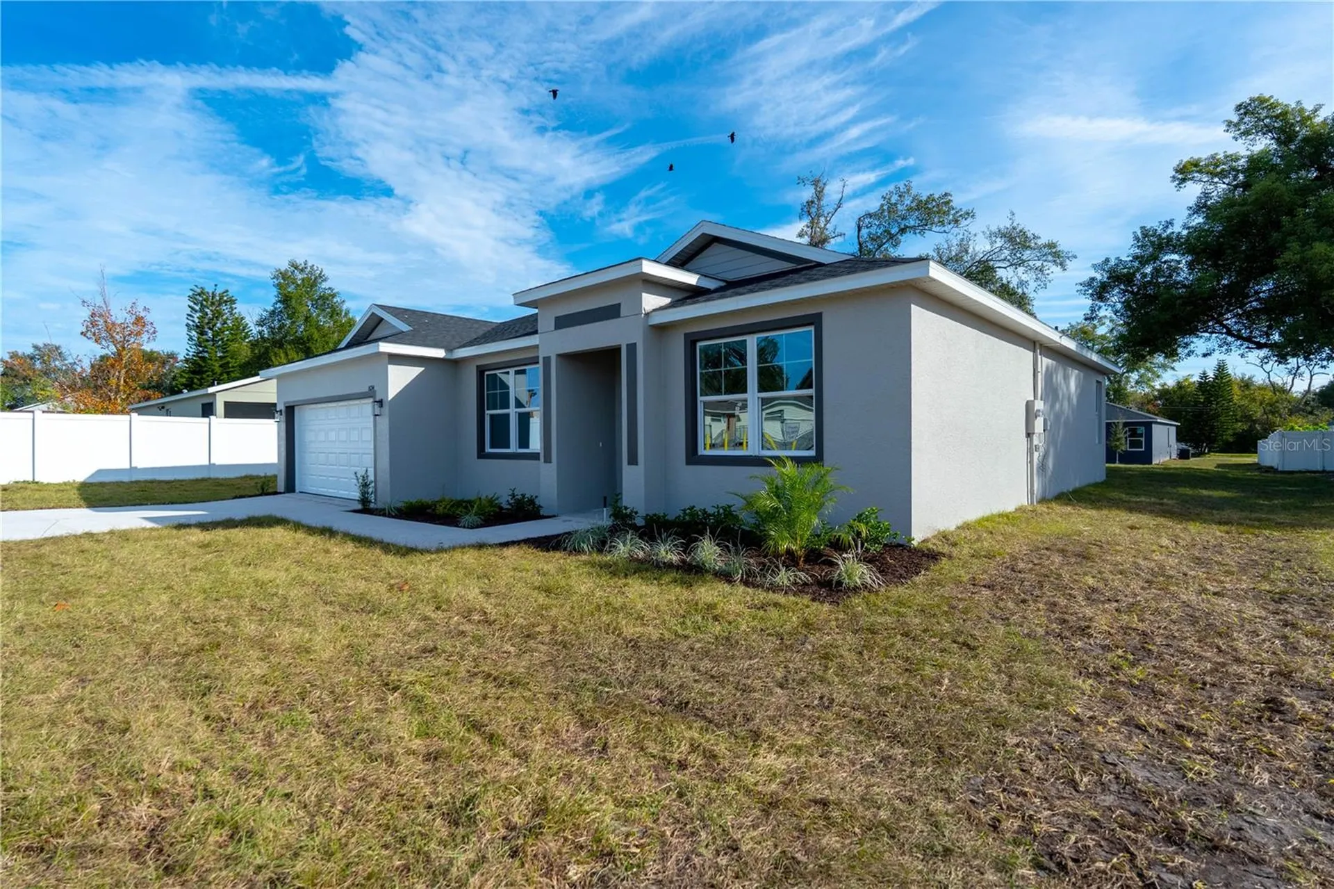834 N Joanna Avenue Tavares FL 32778
