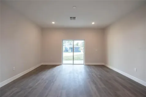 834 N Joanna Avenue Tavares FL 32778