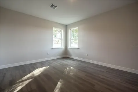 834 N Joanna Avenue Tavares FL 32778