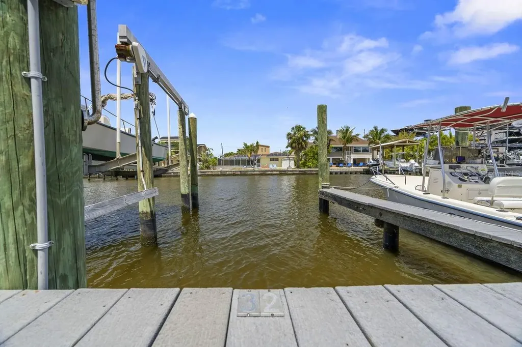 621 Duchess Boulevard Dunedin FL 34698