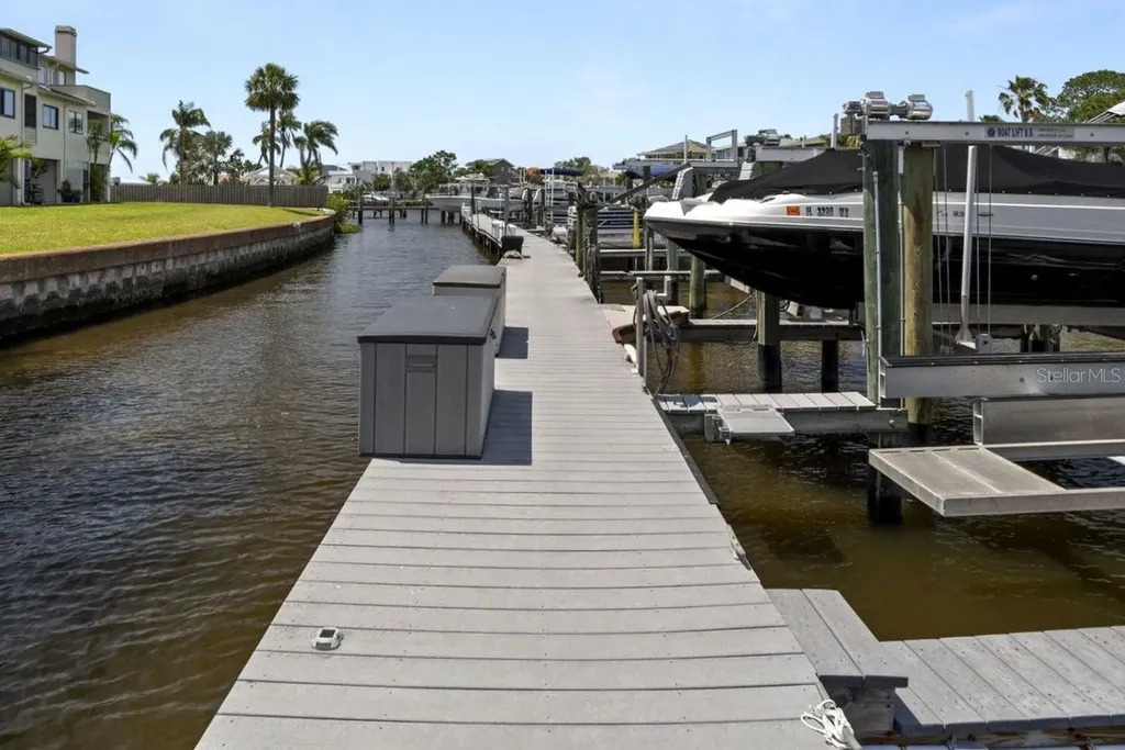 621 Duchess Boulevard Dunedin FL 34698