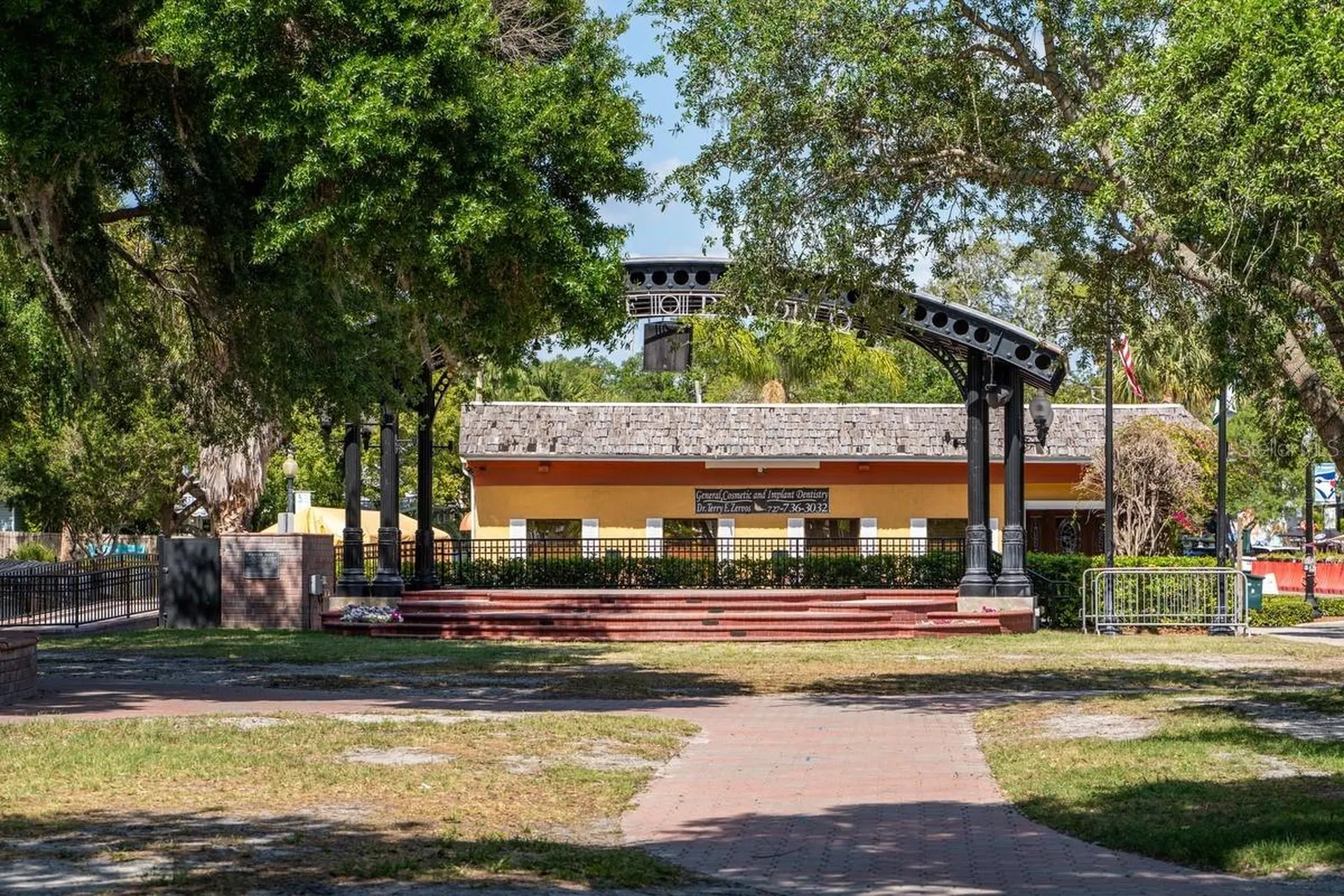 621 Duchess Boulevard Dunedin FL 34698