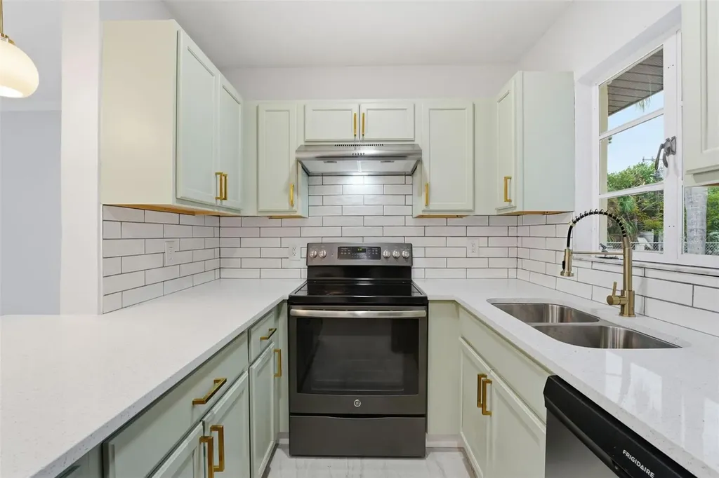 808 Guild Drive Venice FL 34285