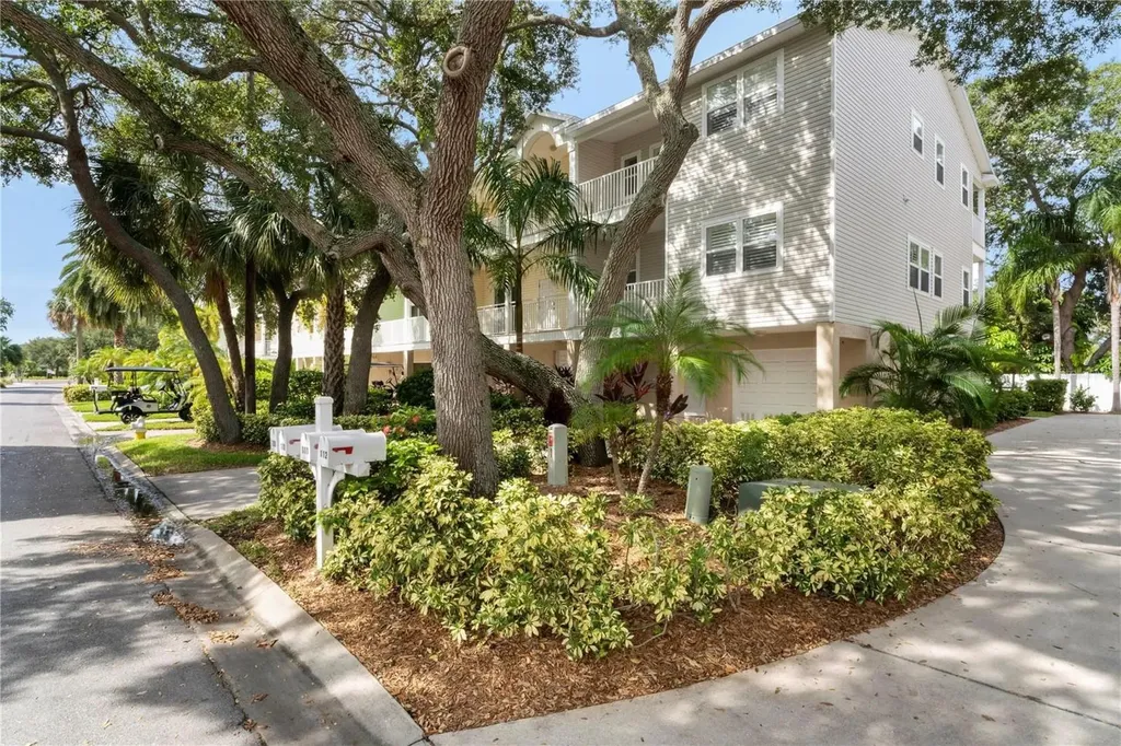 512 1st Street Indian Rocks Beach FL 33785