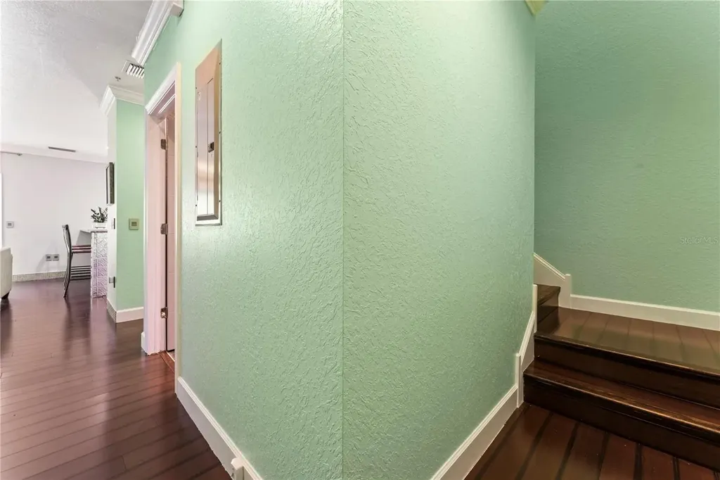 512 1st Street Indian Rocks Beach FL 33785