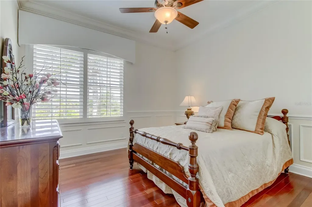 18605 Avenue Monaco Lutz FL 33558