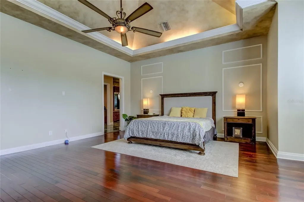 18605 Avenue Monaco Lutz FL 33558