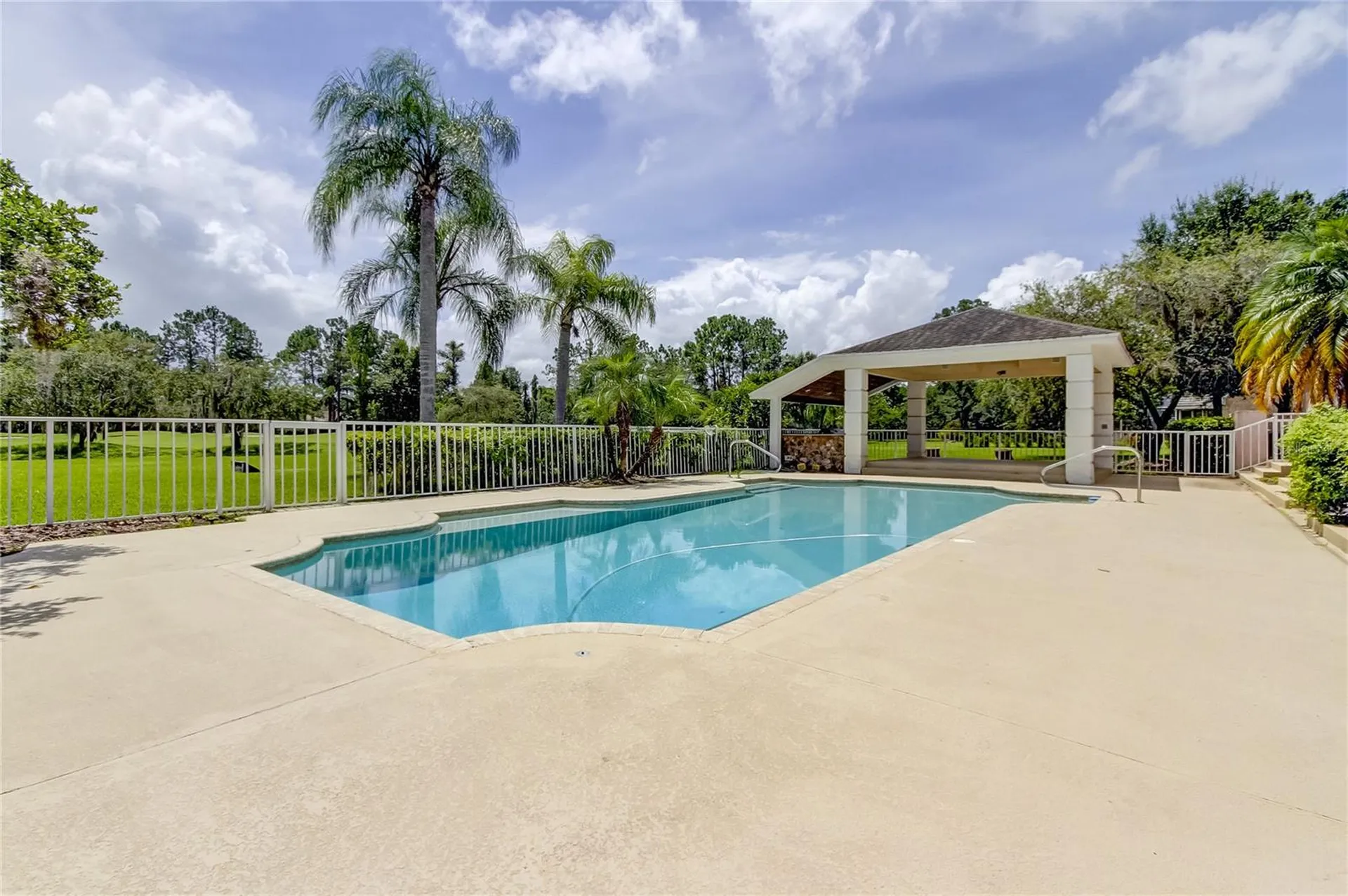 18605 Avenue Monaco Lutz FL 33558