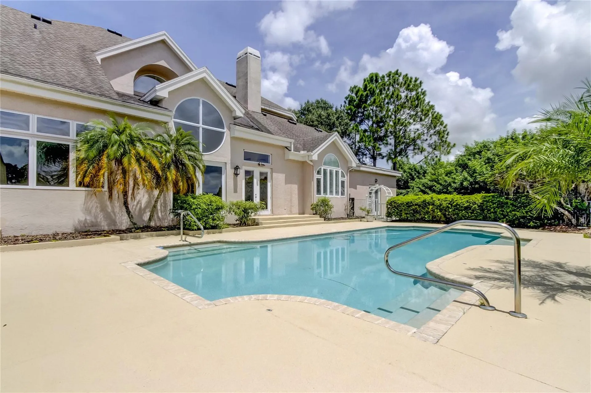 18605 Avenue Monaco Lutz FL 33558