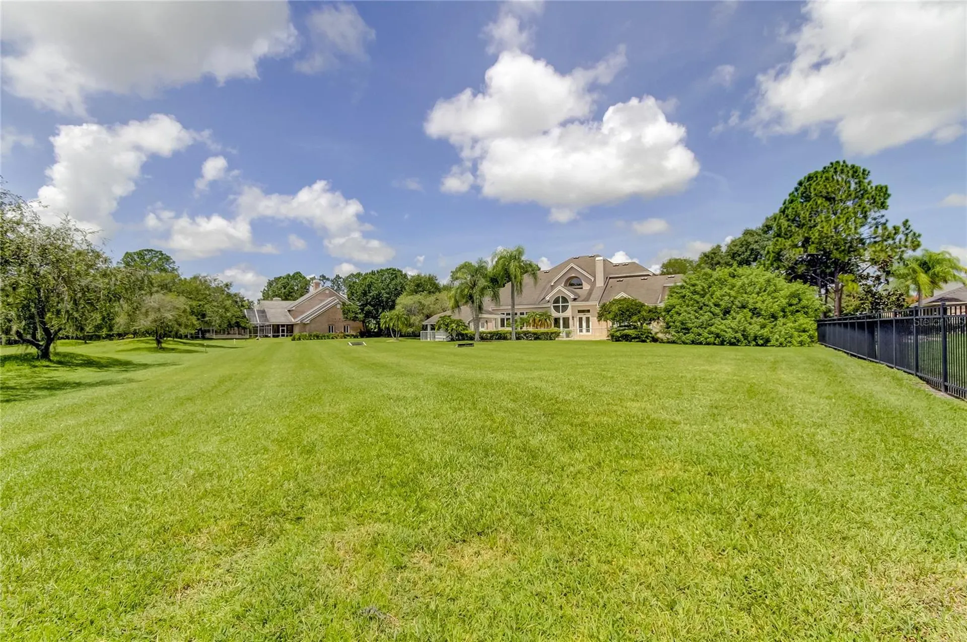 18605 Avenue Monaco Lutz FL 33558