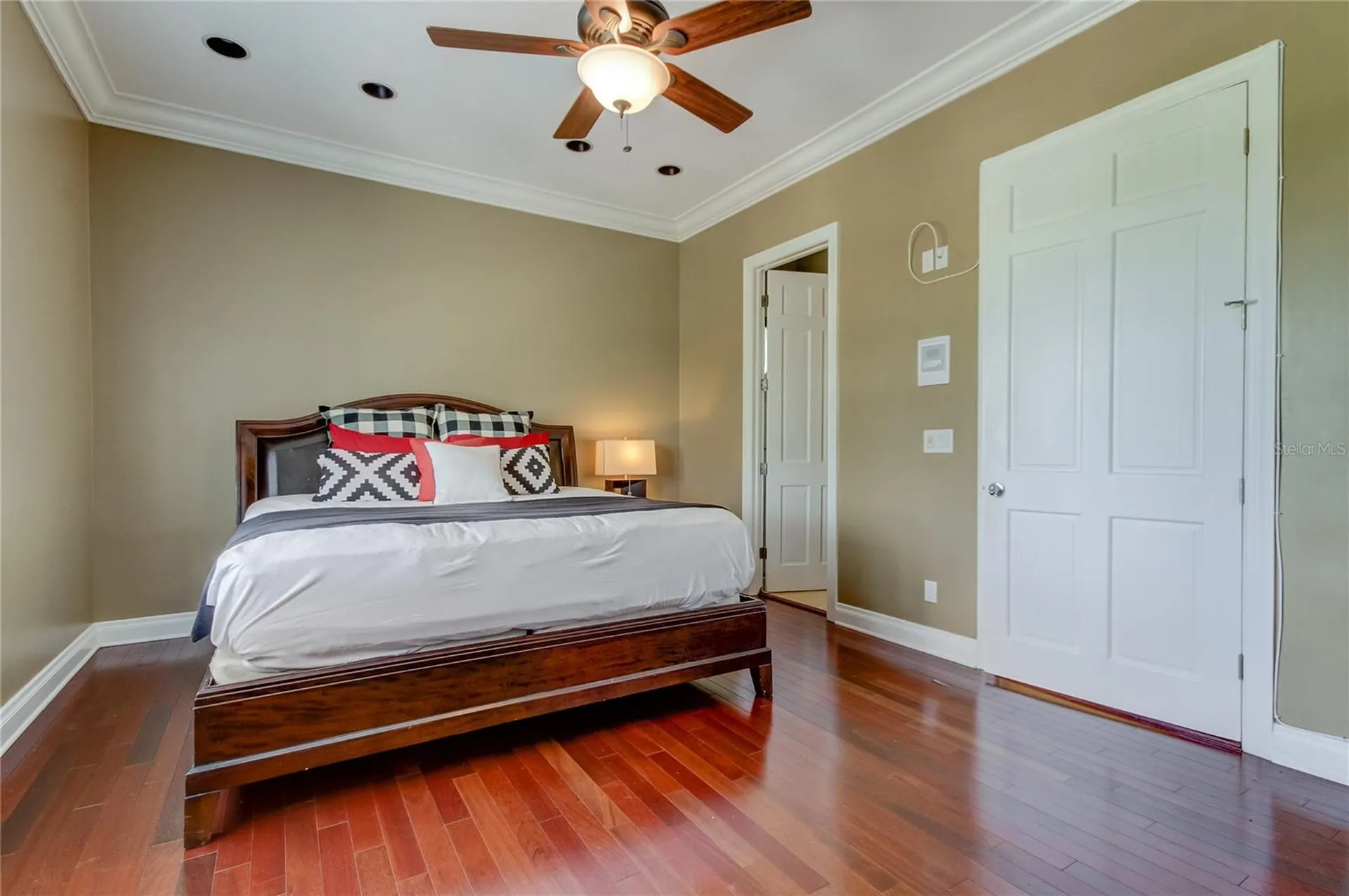 18605 Avenue Monaco Lutz FL 33558