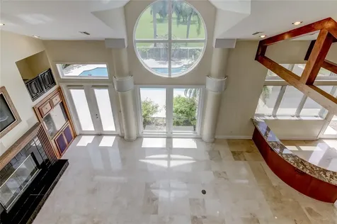18605 Avenue Monaco Lutz FL 33558