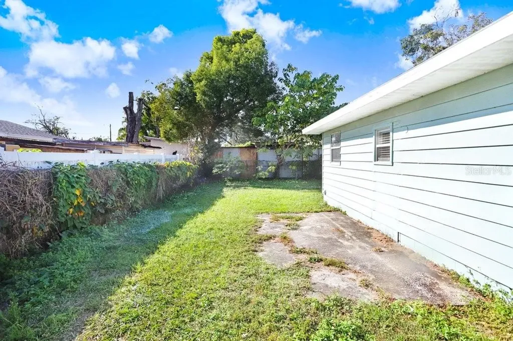 903 N Park Road Plant City FL 33563