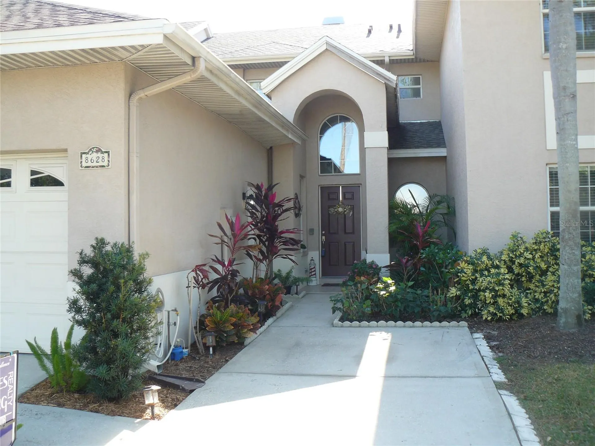 8628 Sweet Magnolia Place Seminole FL 33777