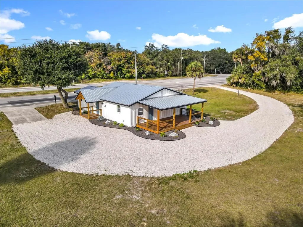 379 N Sr 415 Osteen FL 32764