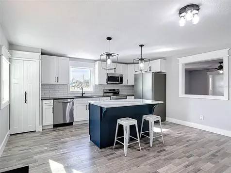 379 N Sr 415 Osteen FL 32764