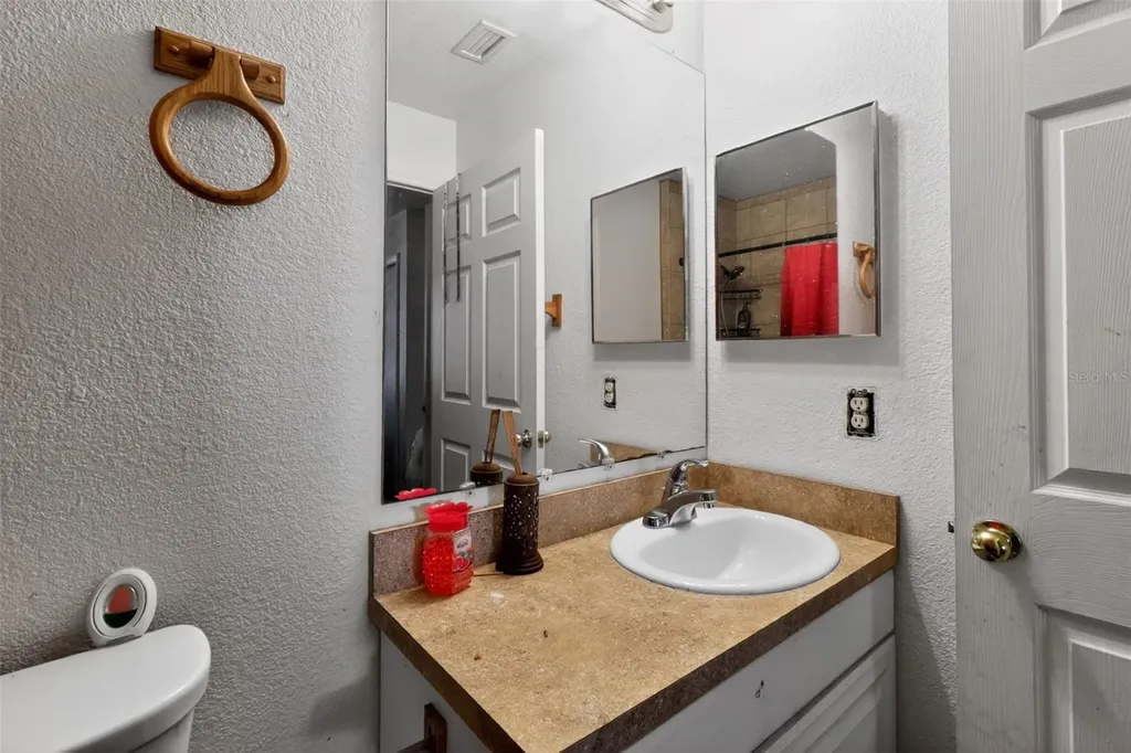 1332 7th Court Lakeland FL 33805