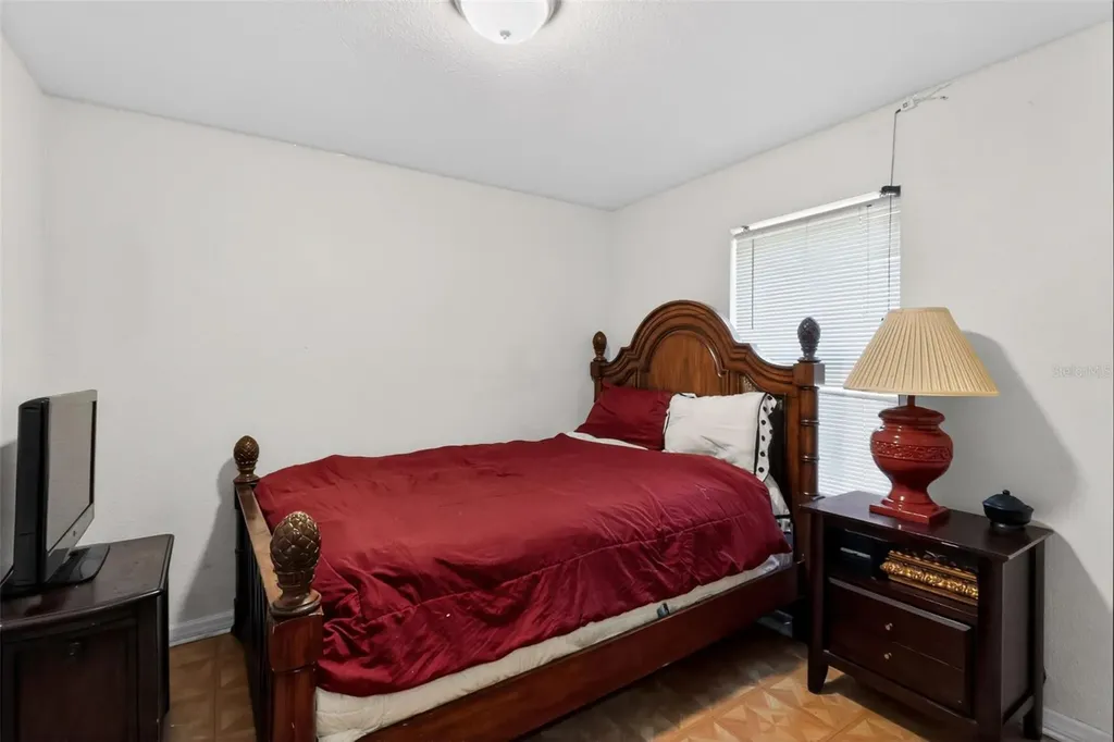 1332 7th Court Lakeland FL 33805