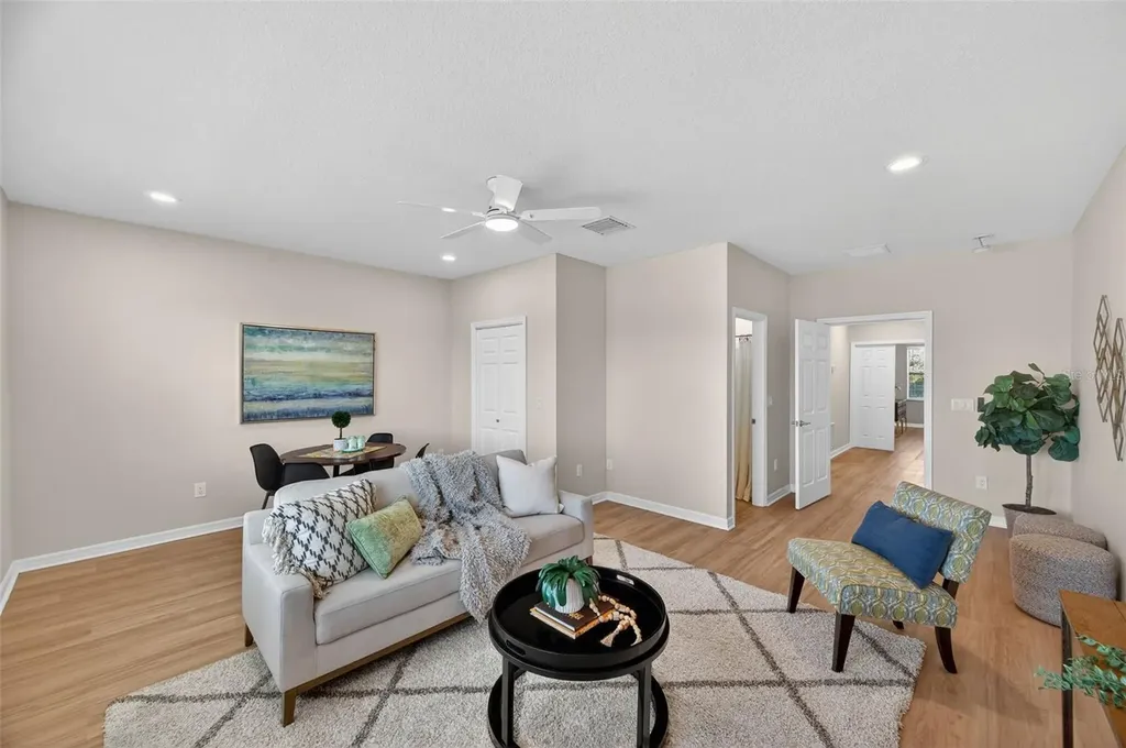 8995 70th Way N Pinellas Park FL 33782