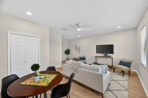 8995 70th Way N Pinellas Park FL 33782
