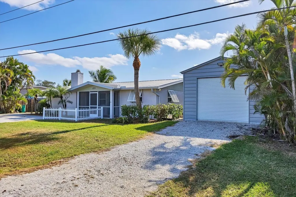 1073 Alston Lane Englewood FL 34223
