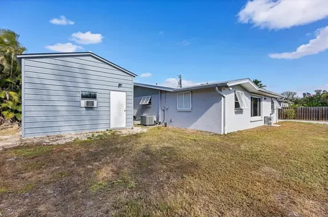 1073 Alston Lane Englewood FL 34223