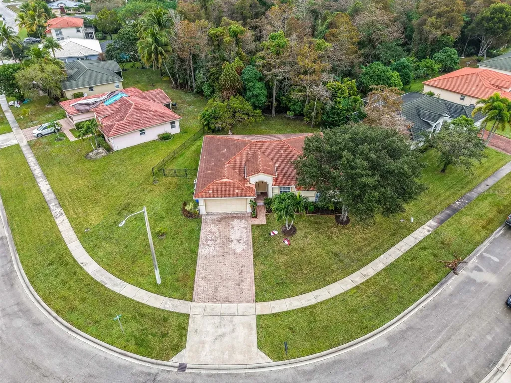 132 Chestnut Circle Royal Palm Beach FL 33411