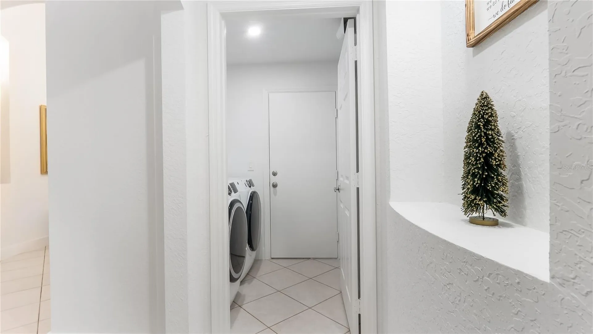 132 Chestnut Circle Royal Palm Beach FL 33411