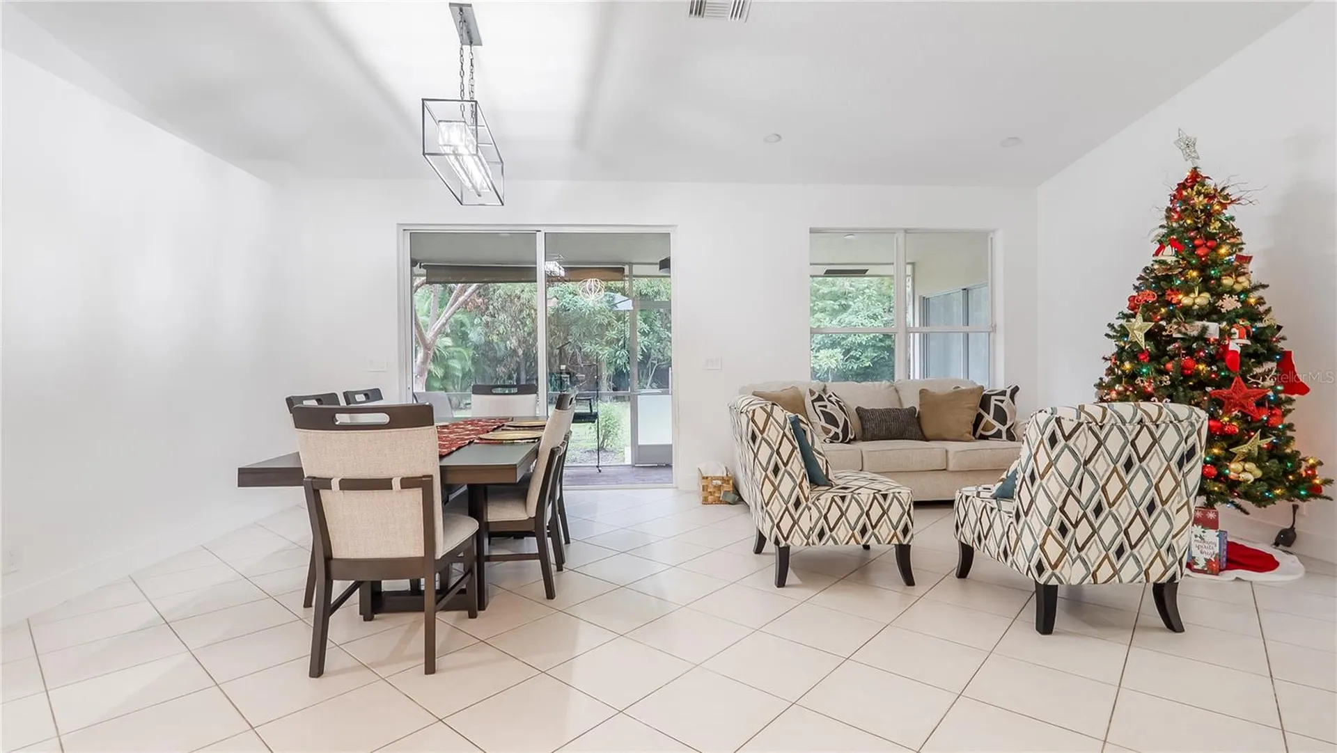 132 Chestnut Circle Royal Palm Beach FL 33411